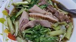 มาม่าเป็ดพะโล้และกระเพาะหมู